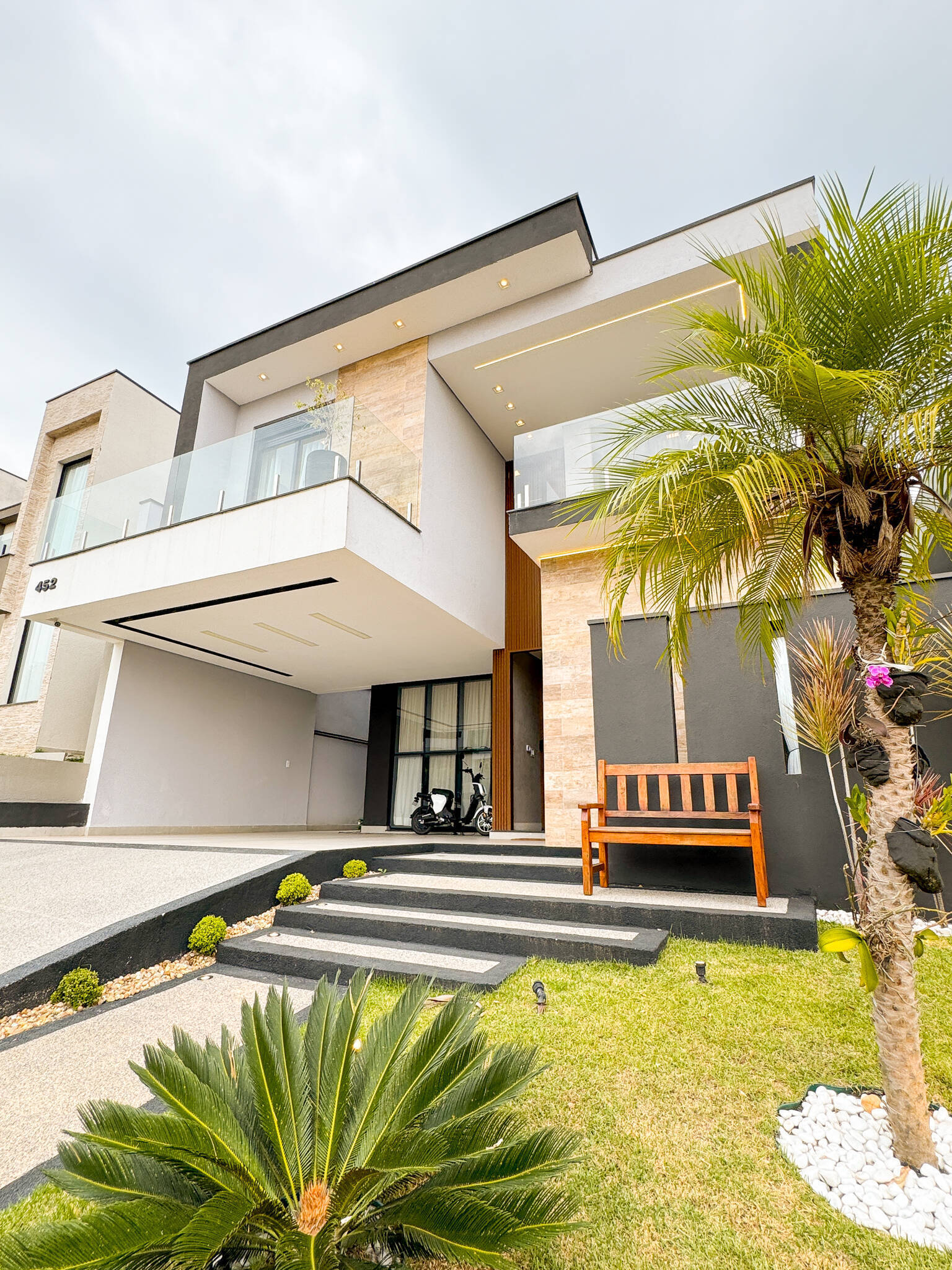 CASA COM 4 DORMITÓRIOS A VENDA EM JUNDIAÍ - BRISAS JUNDIAÍ - 215
