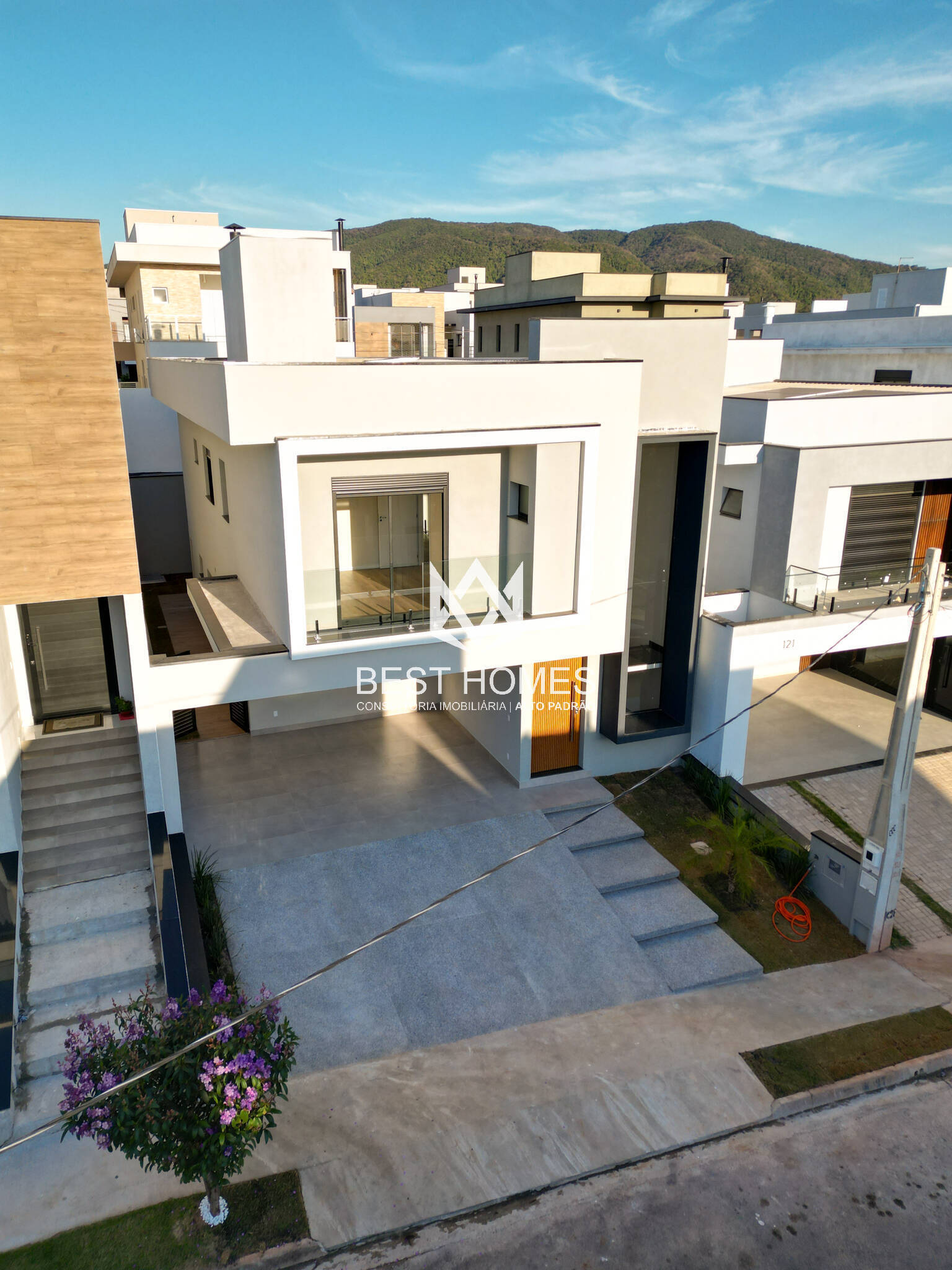 Casa à venda com 3 quartos, 250m² - Foto 5