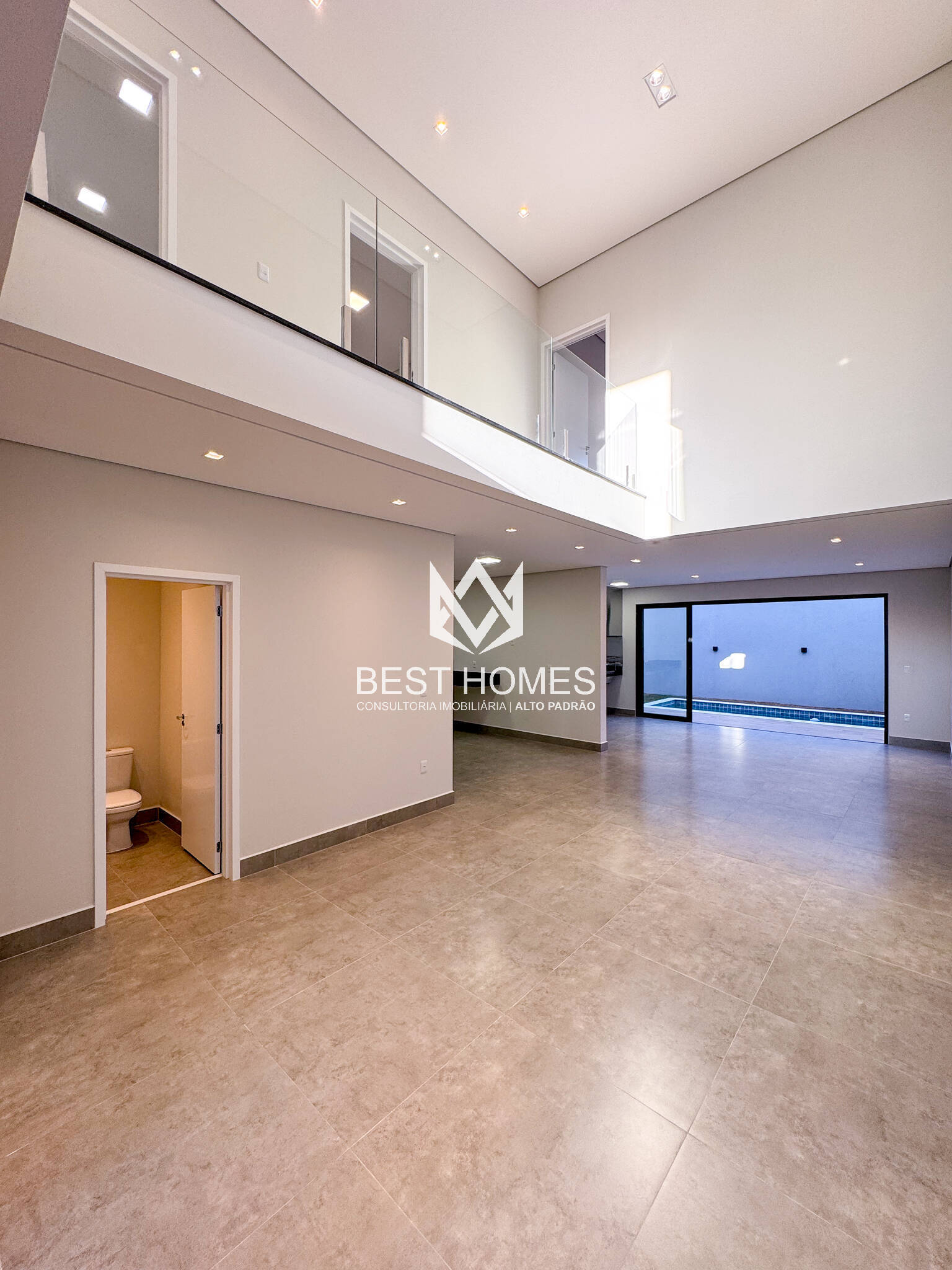 Casa à venda com 3 quartos, 250m² - Foto 9