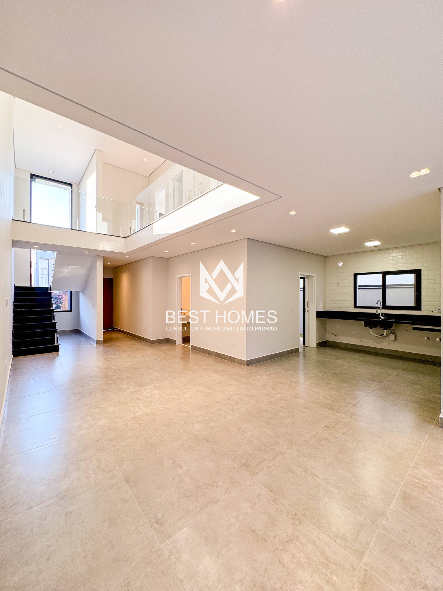 Casa à venda com 3 quartos, 250m² - Foto 11
