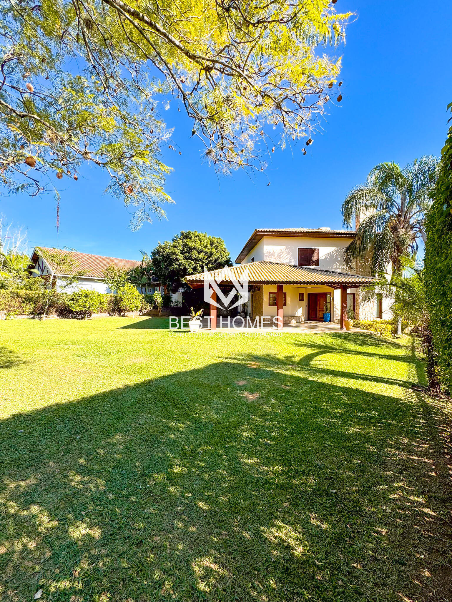 Casa à venda com 4 quartos, 2000m² - Foto 2