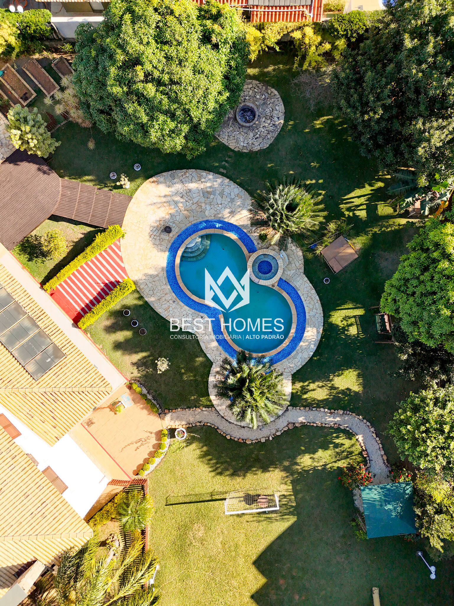 Casa à venda com 4 quartos, 2000m² - Foto 44