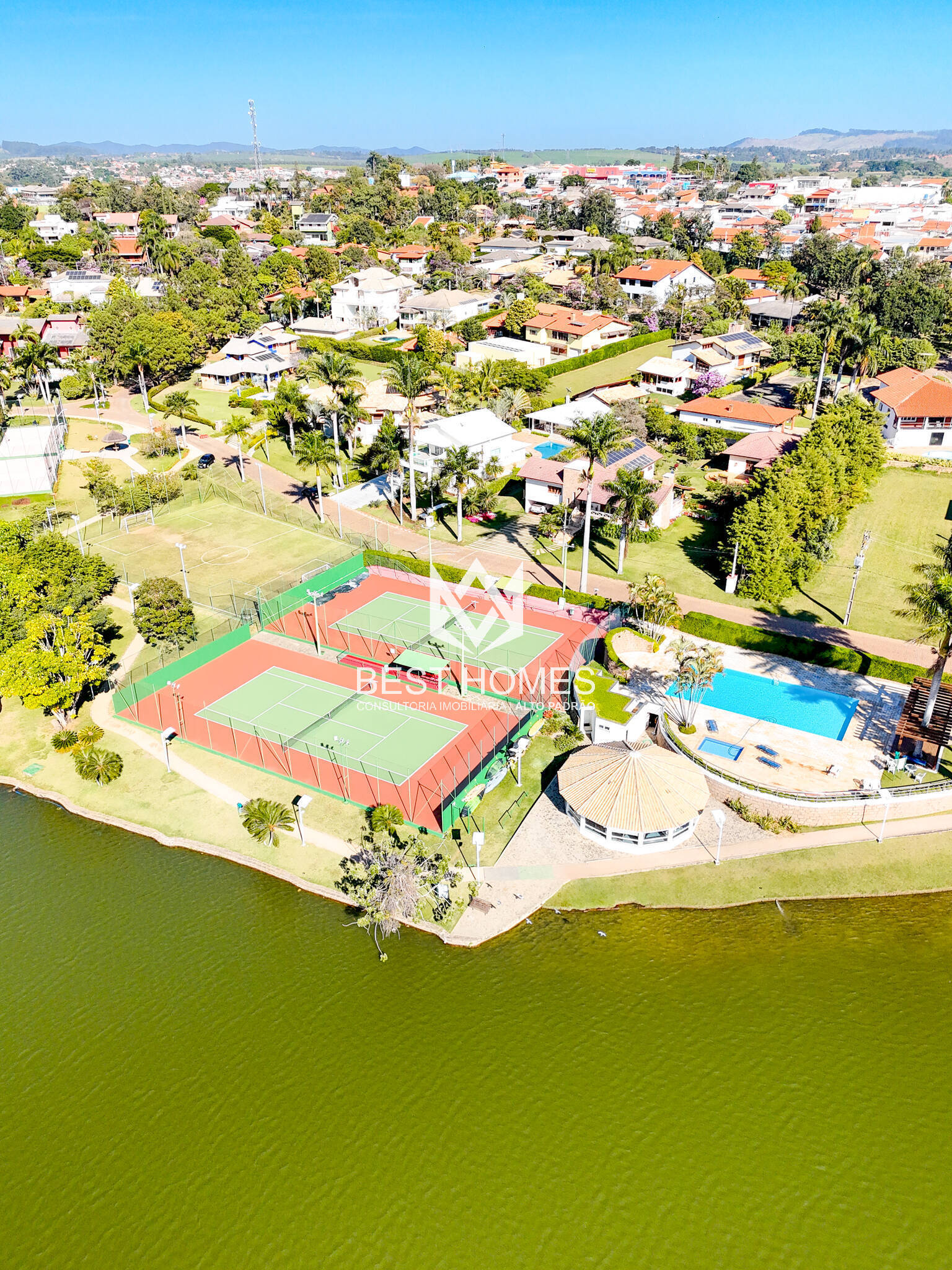 Casa à venda com 4 quartos, 2000m² - Foto 46